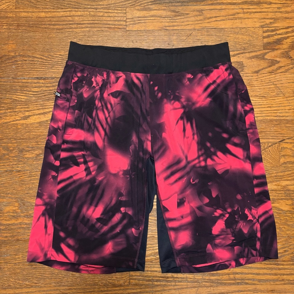 Lululemon Men’s Assert Shorts Large Jungle Floor Boom Juice Cross Training Swim